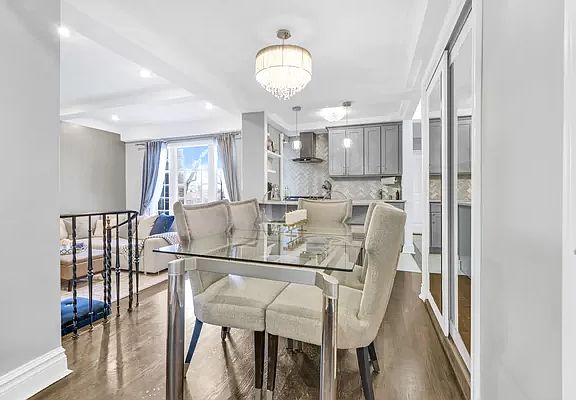 3rd image of 20 Continental Ave APT 4G