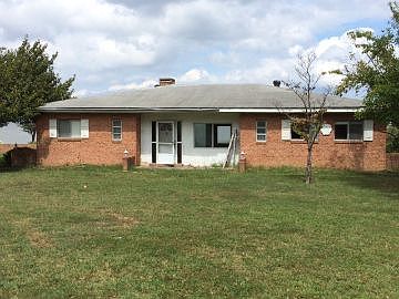 1st image of 224 Bayside Ln