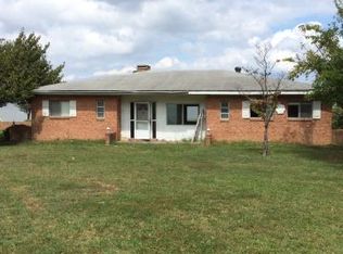 224 Bayside Ln, Montross, VA 22520