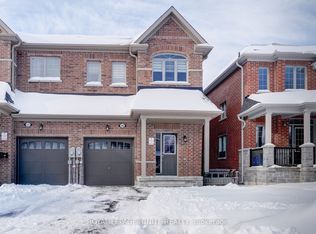 96 Robin Trl, Scugog, ON L9L2C7