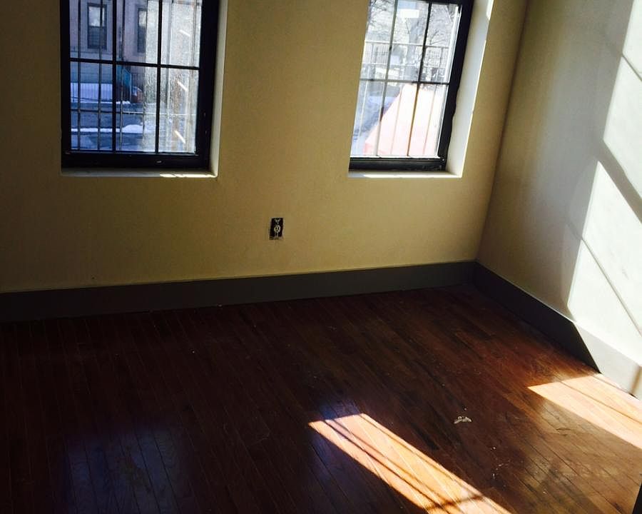 1st image of 1643 Saint Johns Pl APT 1