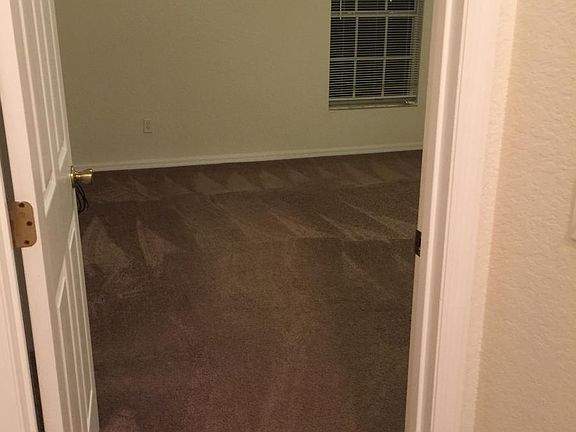 3rd image of 605 Eagle Pond Dr