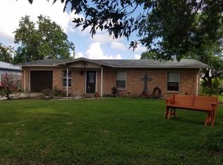 191 Bayou Dr, Port Lavaca, TX 77979