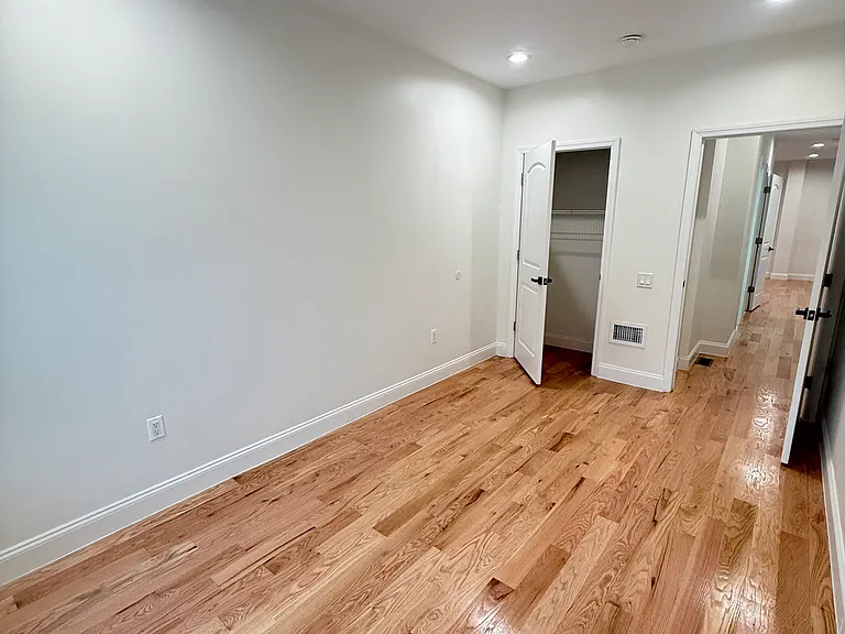 154 Bay 29th St #3 — Photo 14