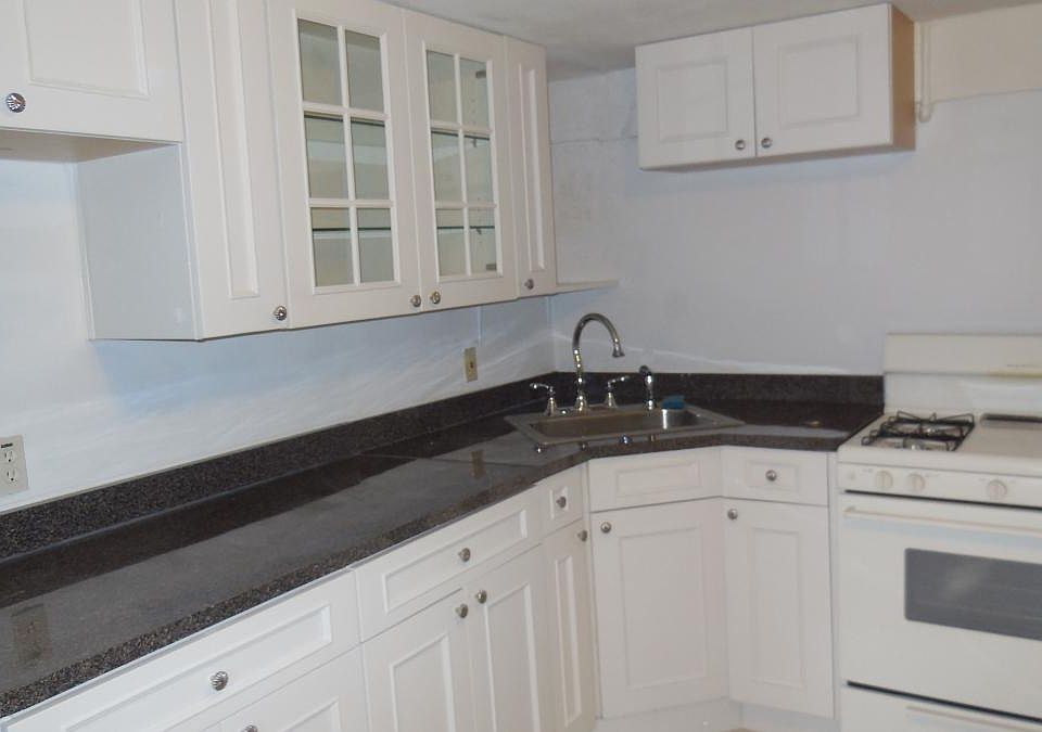 1st image of 18 Linden Ave #1