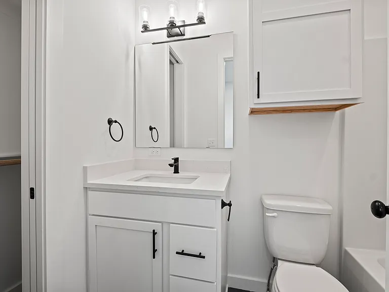 447 SW Longview Blvd — Photo 12