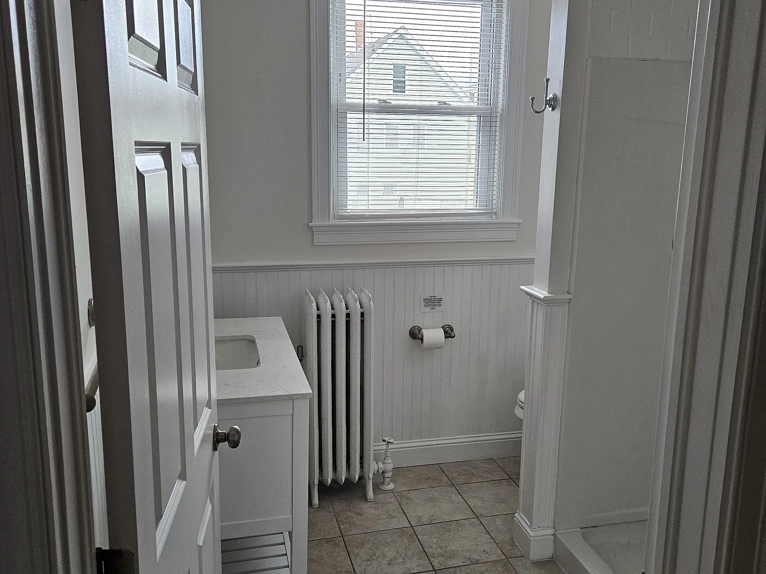 3 bed, 1600 sqft, $3,300 — Photo 4