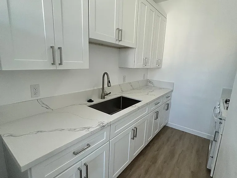 2256 Cambridge St #14 — Photo 13