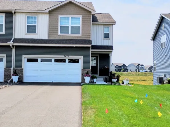 2016 Clearwater Ter, Shakopee, MN