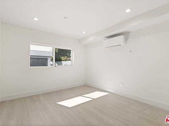 4th image of 6943 Simpson Ave #6943