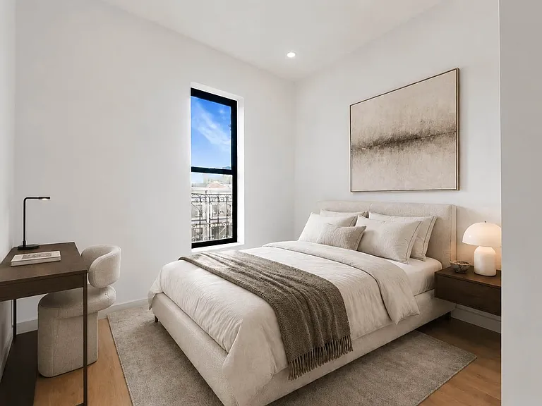 141 2nd Ave #7 — Photo 4