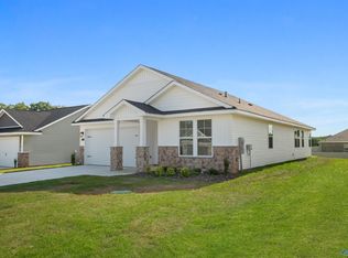 17 Aurora Cir, Fayetteville, TN 37334