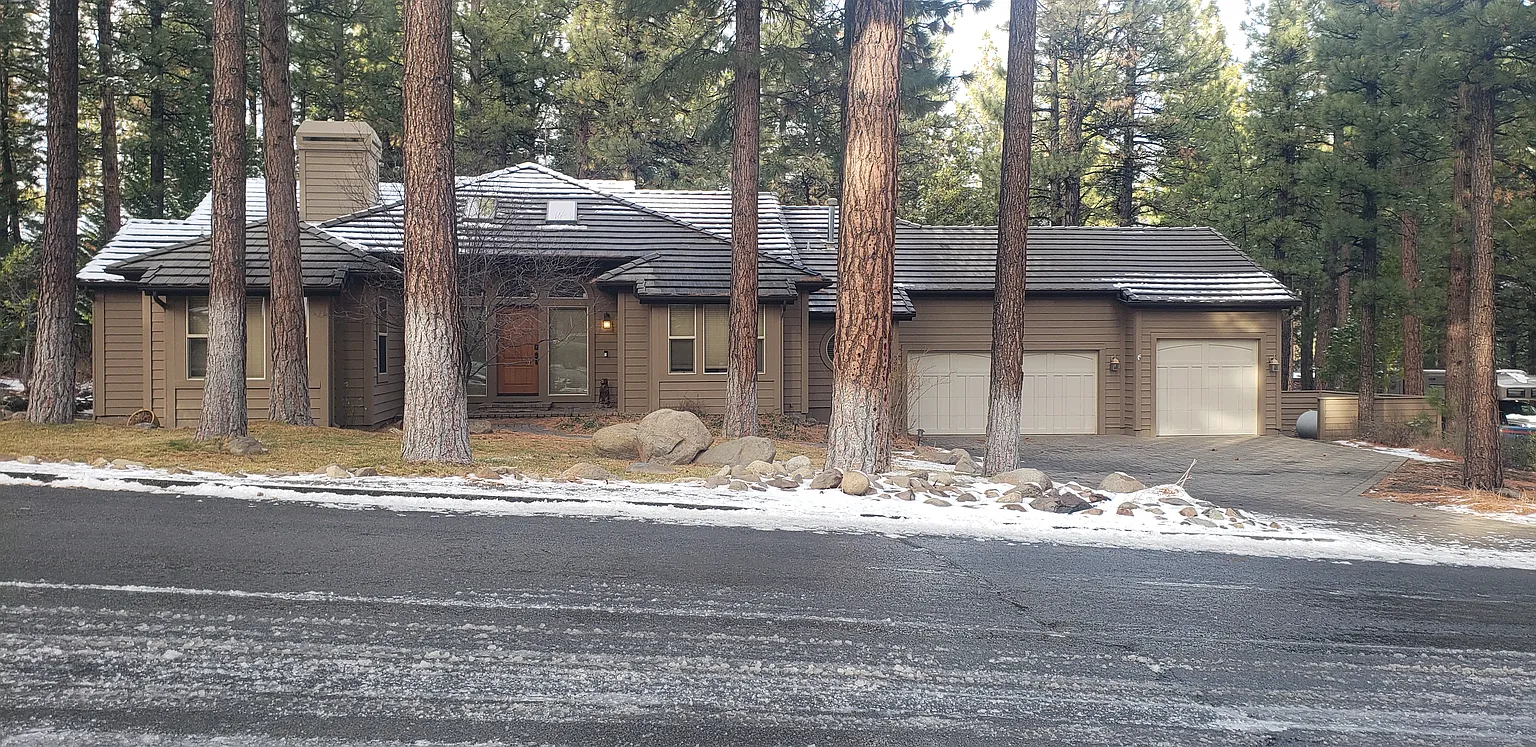 395 Piney Creek Rd photo 1