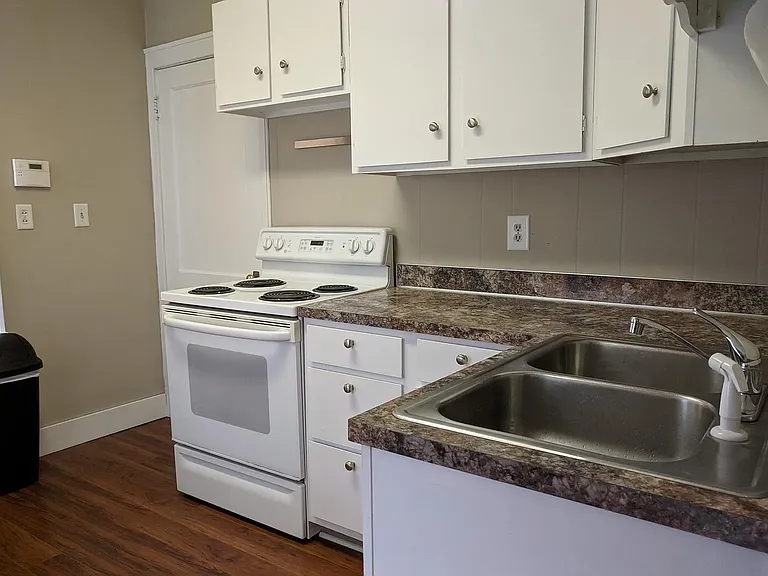 4228 Mayberry St — Photo 9