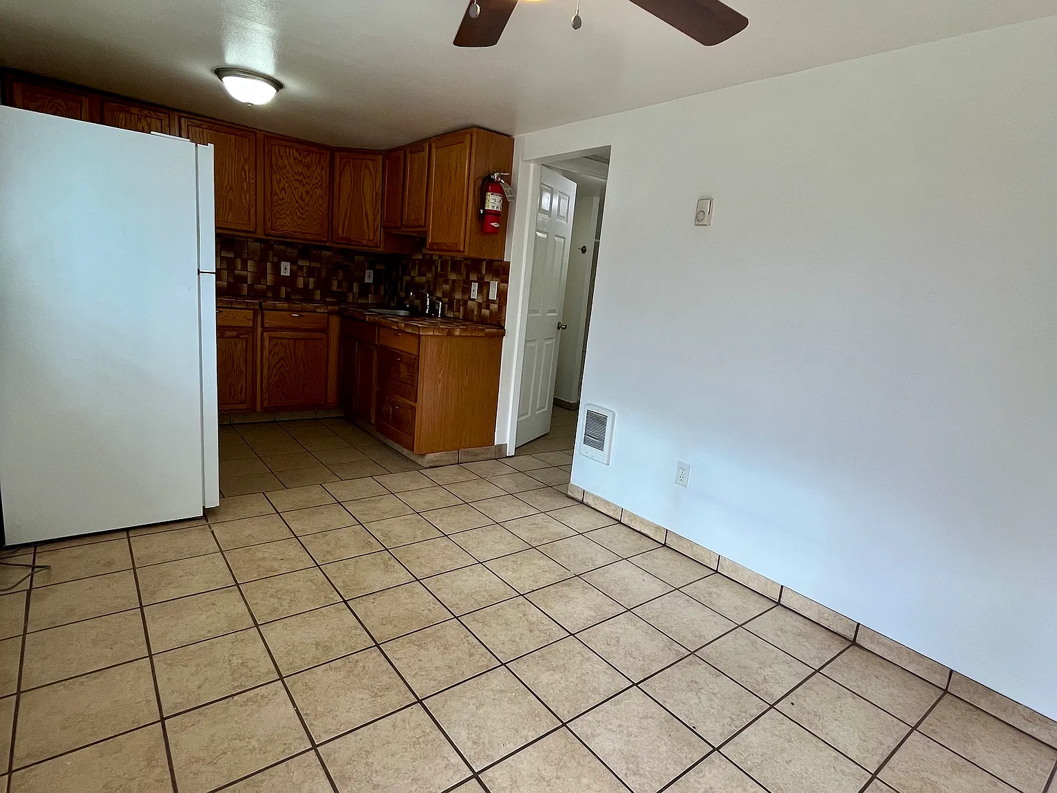 1 bed, 450 sqft, $695 — Photo 4