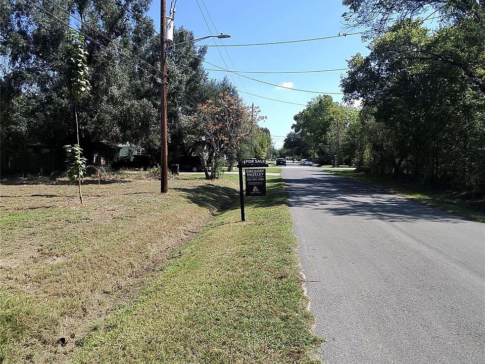 1st image of 3816 2nd St