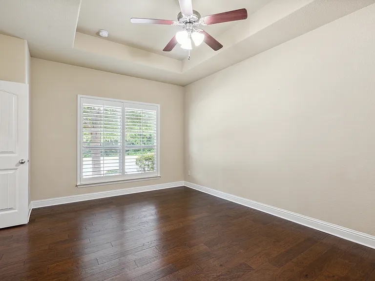 4213 Pecan Bend Ln — Photo 12