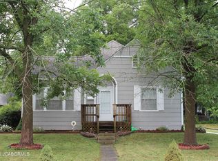 207 N Maple St, Eldon, MO 65026