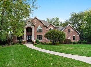 3504 Country Club Rd, Woodstock, IL 60098