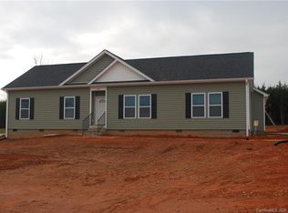 1095 Blue Spruce Dr, Mooresville, NC 28115
