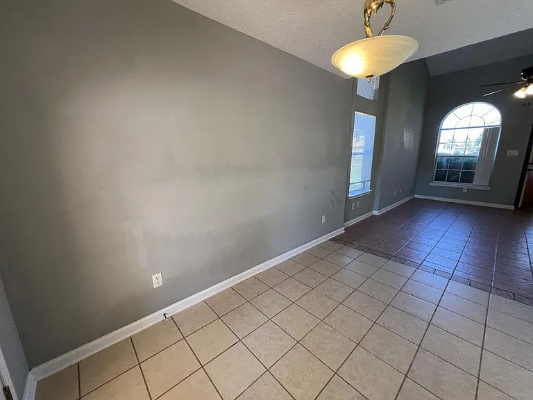 2302 Tracey Ann Ln — Photo 12