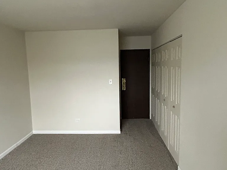 704 Court Of Birch #5 — Photo 1