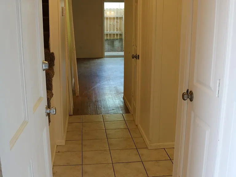 1800 N Gregg Ave #3 — Photo 4