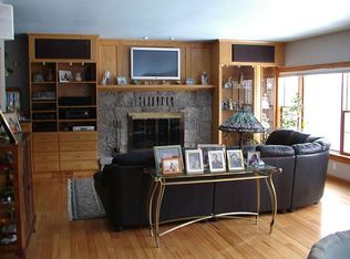 20 Crescent Beach Dr, Huntington, NY