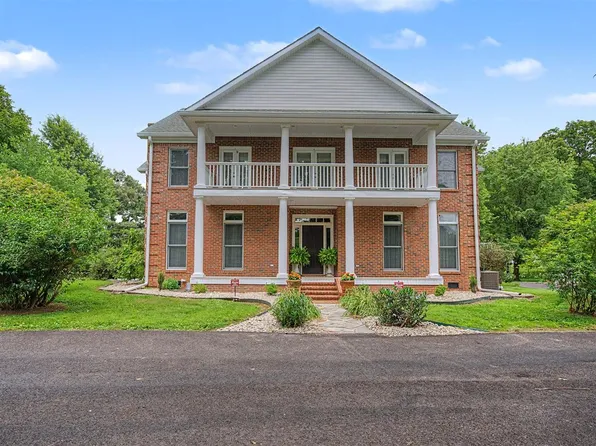 131 Moon Rd, Smiths Grove, KY 42171