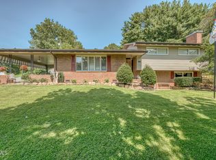 471 Church St, Weber City, VA 24290
