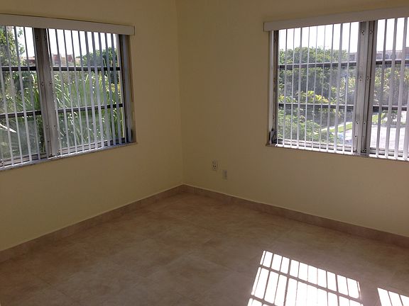 3rd image of 7830 Camino Real #K-307