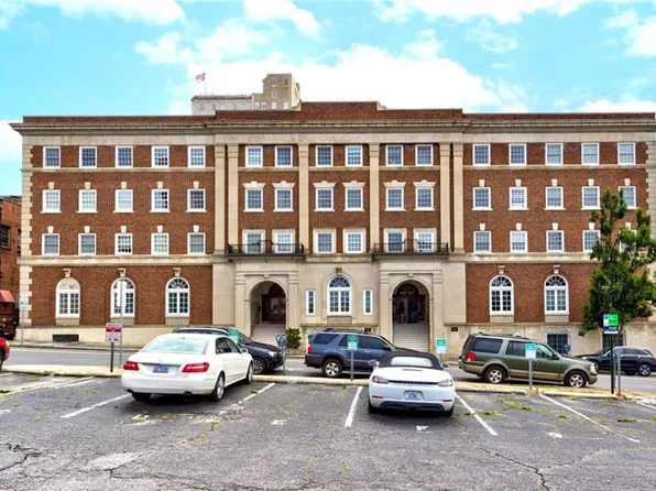 315 Spruce St #304, Winston Salem, NC 27101