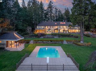 2732 SW Scholls Ferry Rd, Portland, OR 97221