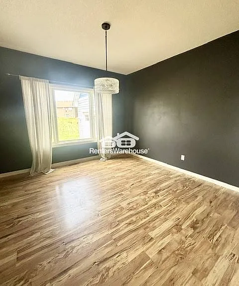 3317 Old Stone Way NE — Photo 7