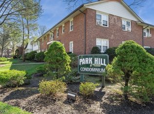 25-18 High St, Fair Lawn Boro, NJ 07410