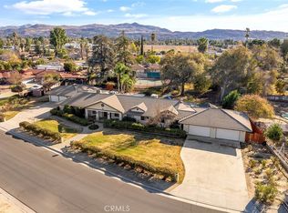 2985 Vista Way, Hemet, CA 92544