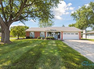 320 Raymond St, Walbridge, OH 43465