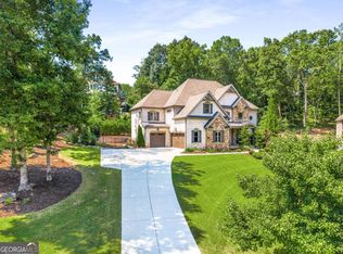 5055 Pointer Rdg, Flowery Branch, GA 30542