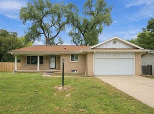873 E Greenway Ct, Derby, KS 67037