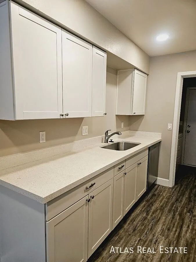 Coming Soon ! Beautifully Renovated 2 Bedroom In Mesa! — Photo 4