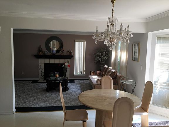 3rd image of 1841 Ayrshire Dr