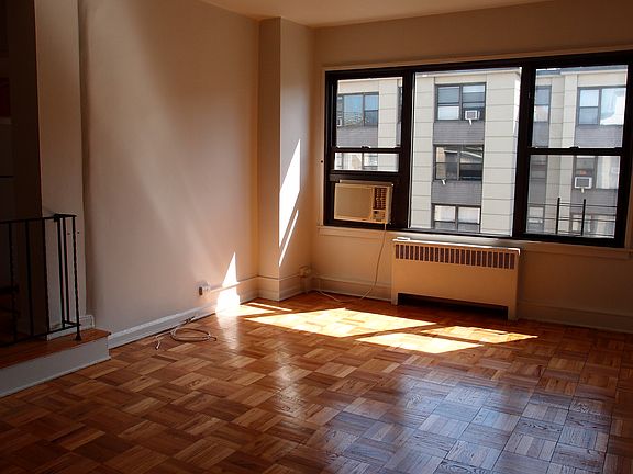 2nd image of 9826 64th Ave APT 8B