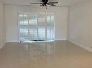 20380 NW 7th Ave, Miami, FL 33169