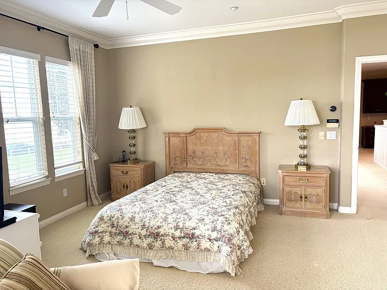 4755 Beachwood Ct — Photo 12