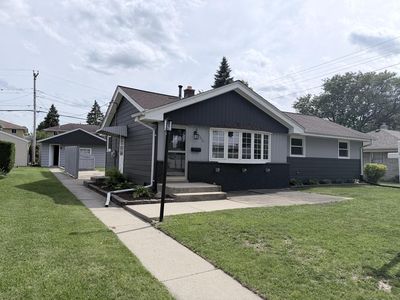 7713 W Verona COURT, Milwaukee, WI, 53219