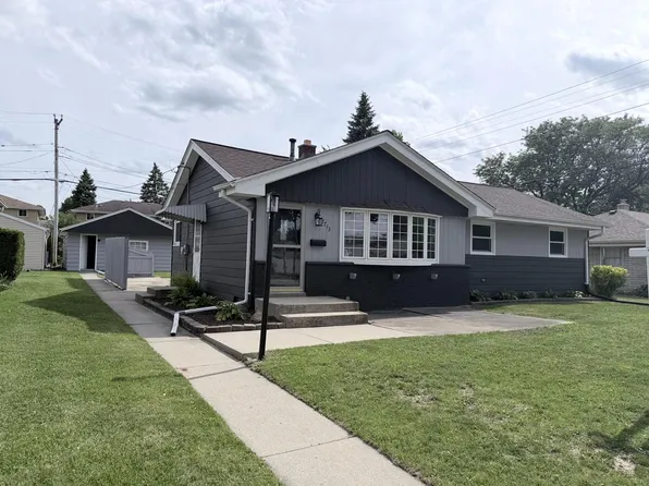 7713 W Verona COURT, Milwaukee, WI 53219