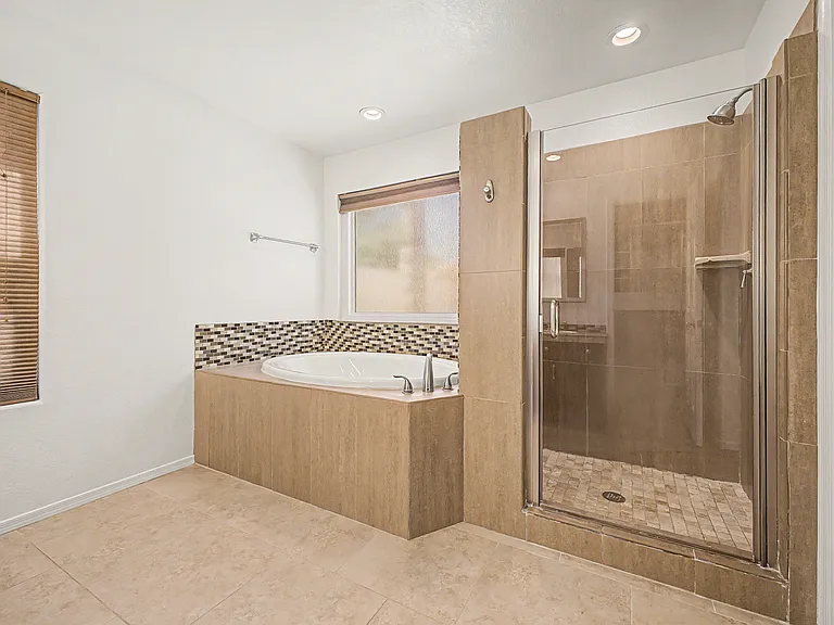 11884 N 112th Way — Photo 20