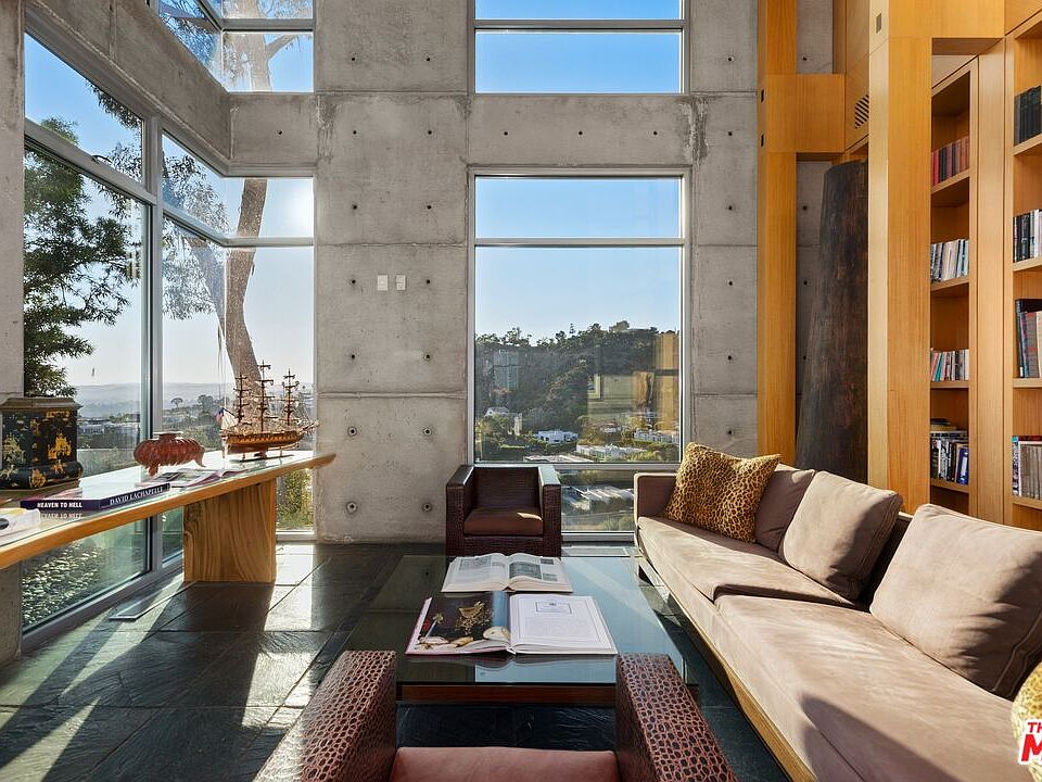 2260 Sunset Plaza Dr, Los Angeles, CA 90069 | Zillow