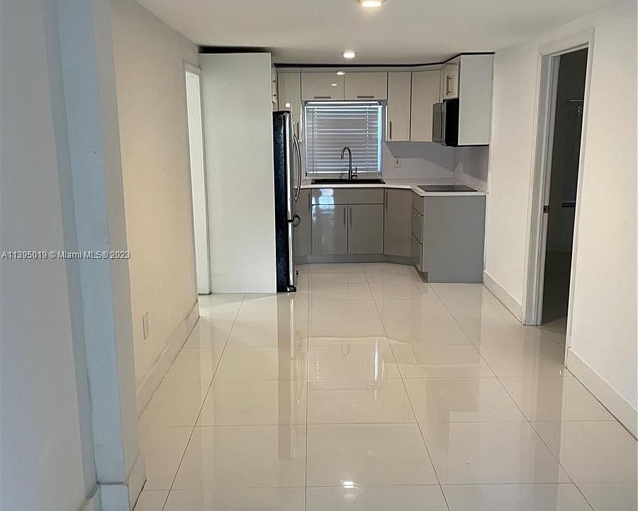 1st image of 6716 NW 6th Ave #1