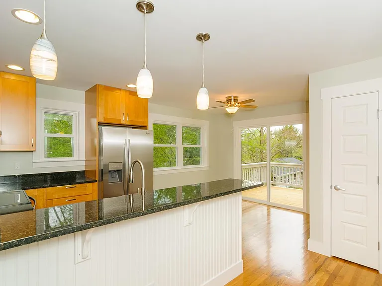 11 Hubbard Ave — Photo 11